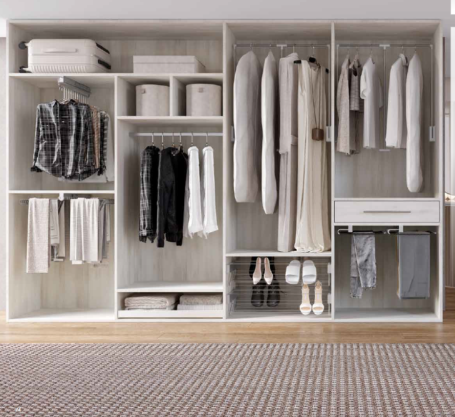 Serie VESTIDOR – Melamina Arce, Herraje Cromo, Tirador Barra Acero